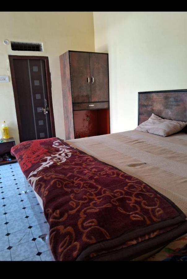 Blue Sky Homestay Khajuraho Ngoại thất bức ảnh